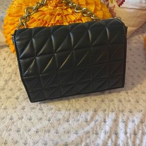Zara black shoulder bags perfect condition no scars or anything